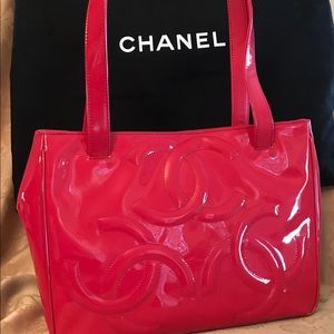 💯% Authentic CHANEL triple CC Patent Leather bag